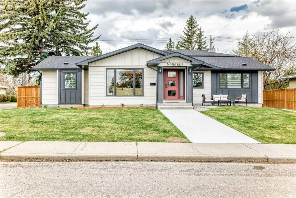 19 Mackay Drive SW — photo 1