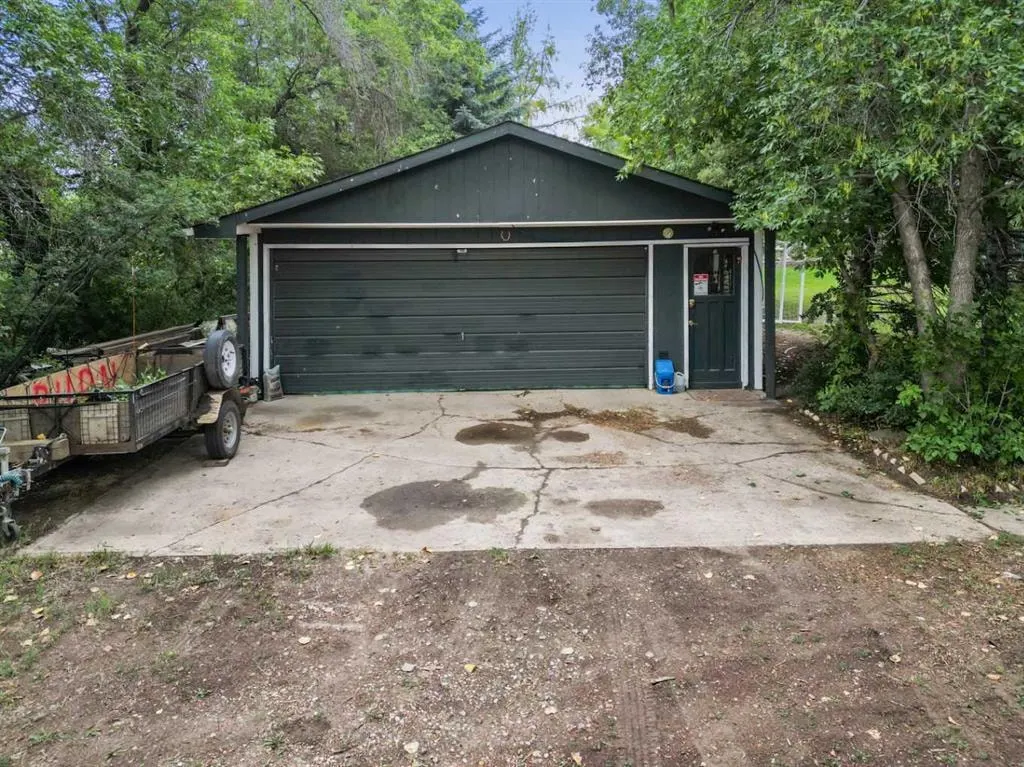 261017 Range Road 244 — photo 2