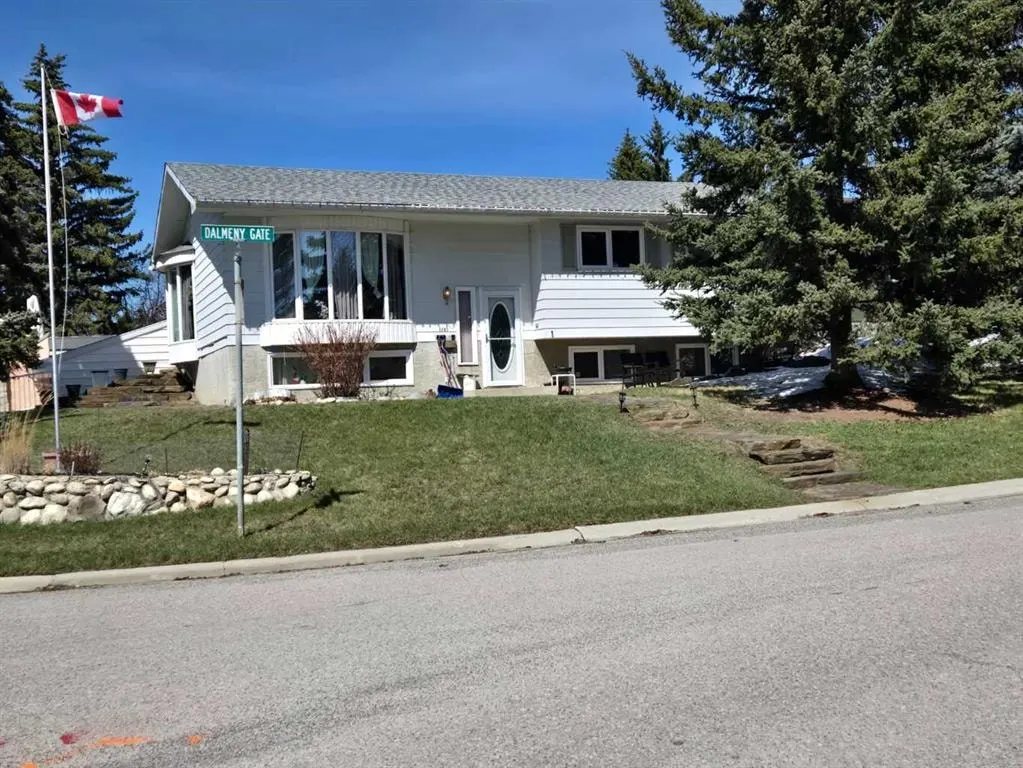 6803 Dalmeny Gate NW — photo 1