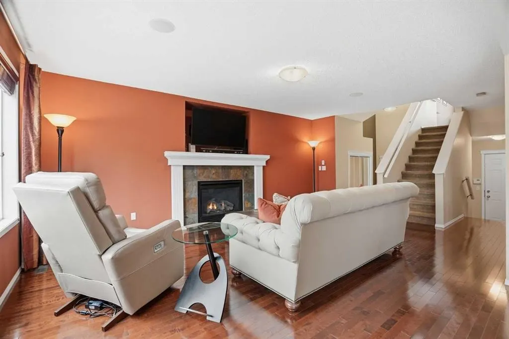 56 Everglen Way SW — photo 3