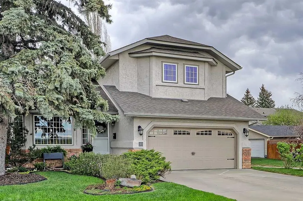 42 Sundown Close SE — photo 1