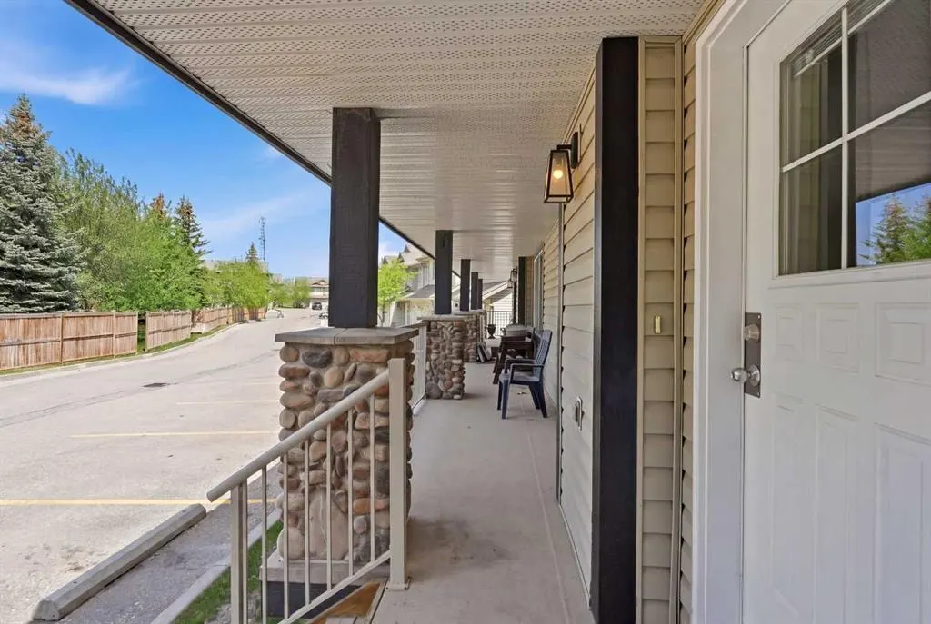 249 Citadel Point NW — photo 3