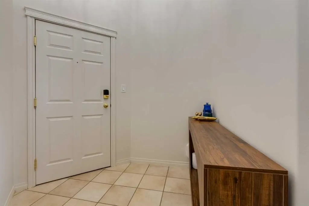 2419 Erlton Road SW #505 — photo 3