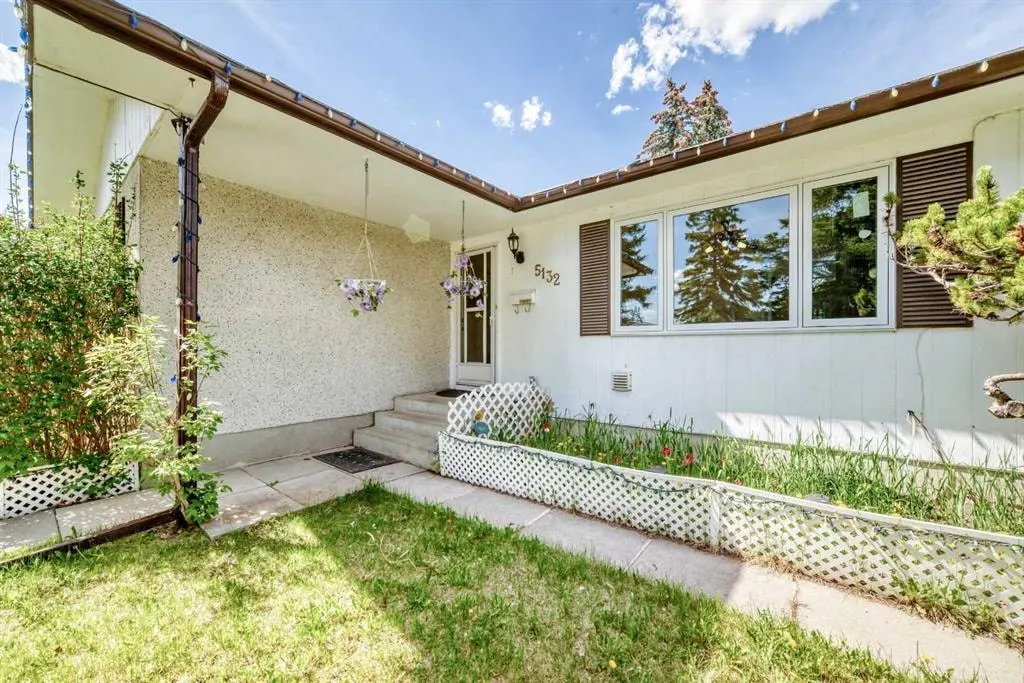 5132 Marian Way NE — photo 2