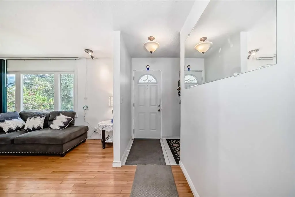 5132 Marian Way NE — photo 3