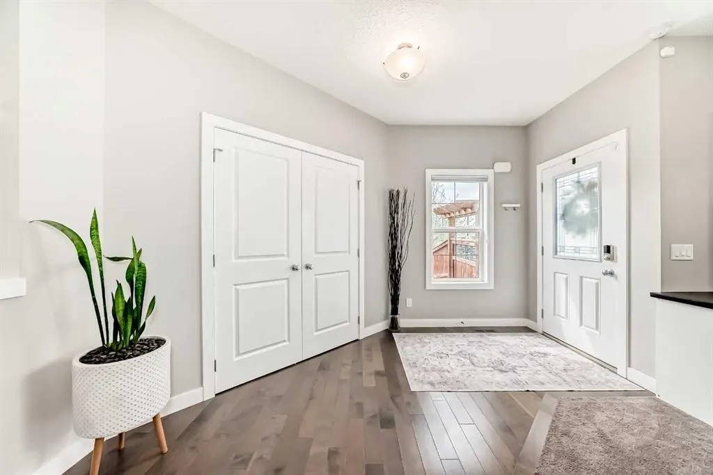 2201 Bayside Circle SW — photo 2