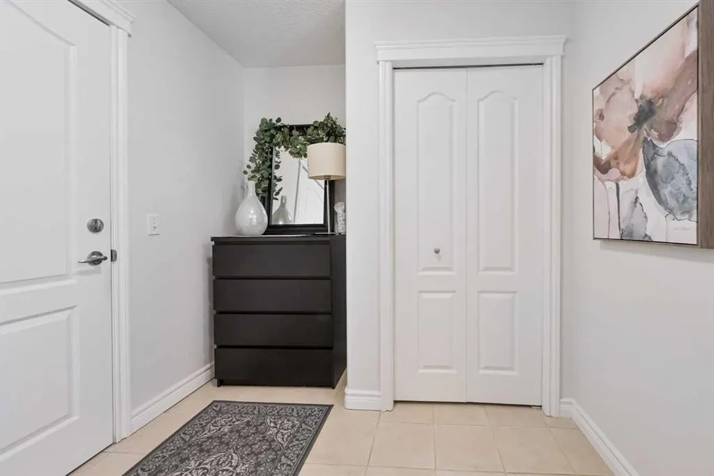 735 56 Avenue SW #306 — photo 3