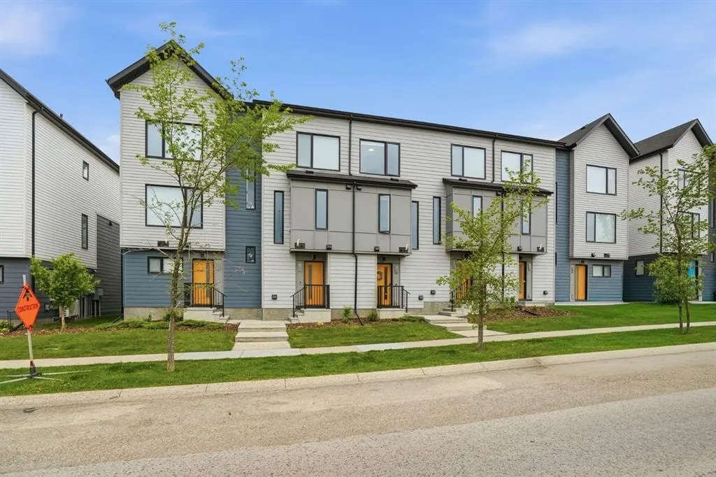 595 Evanston Link NW — photo 1
