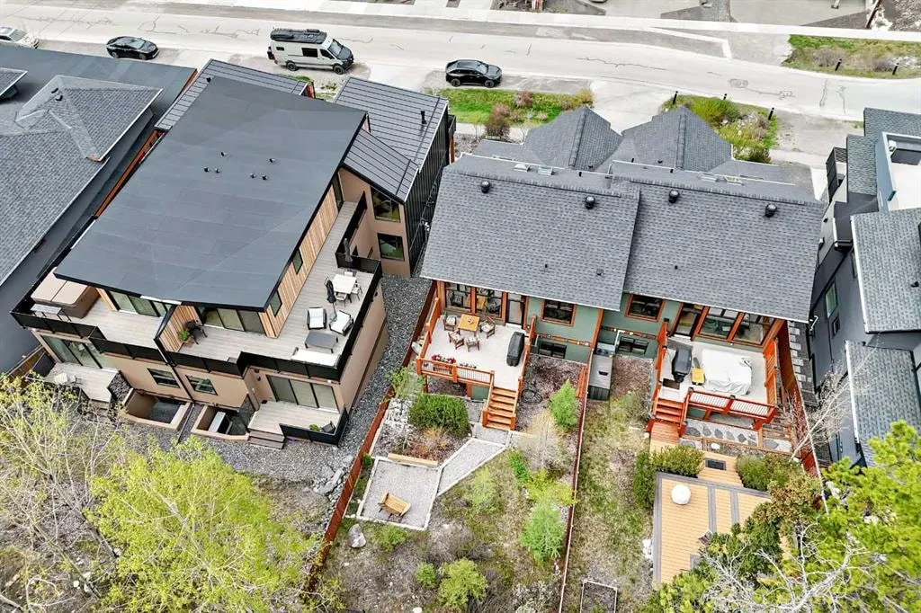 272 Three Sisters Drive #B — photo 2