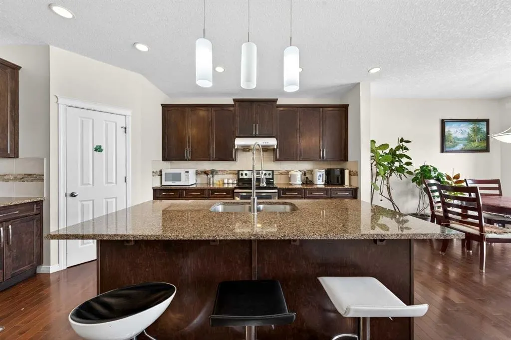 277 Panton Way NW — photo 3