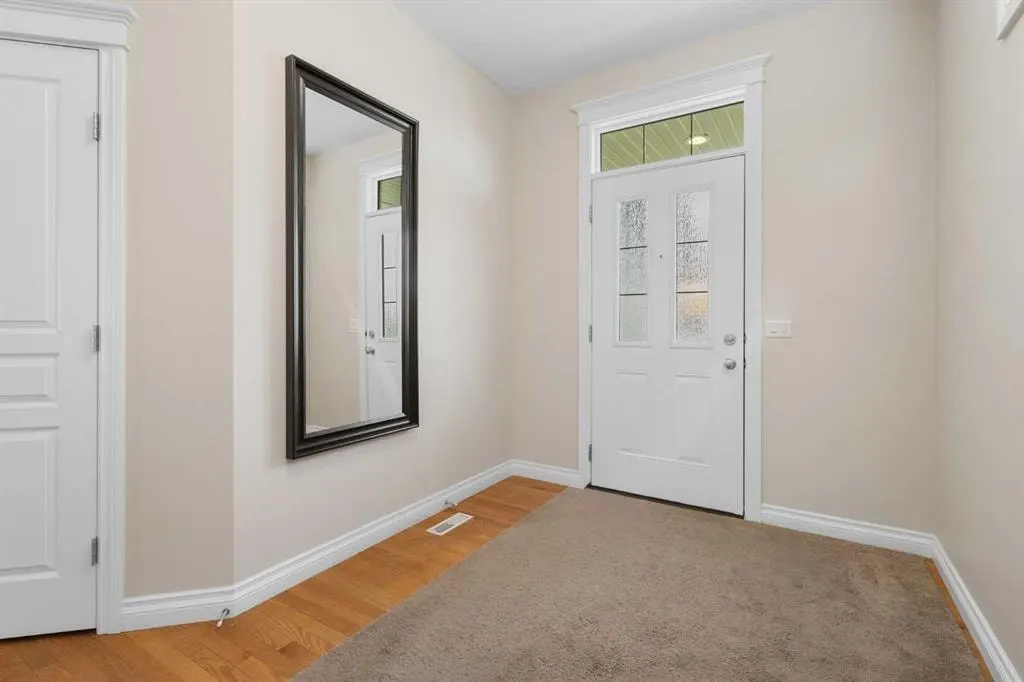 486 Silverado Boulevard SW — photo 3