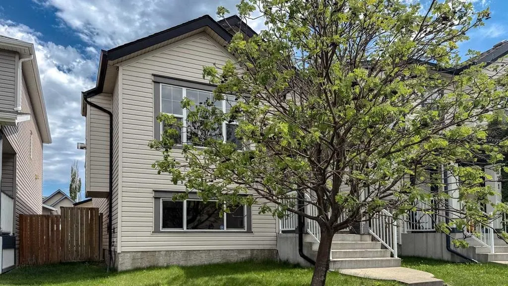 367 Copperfield Heights SE — photo 2