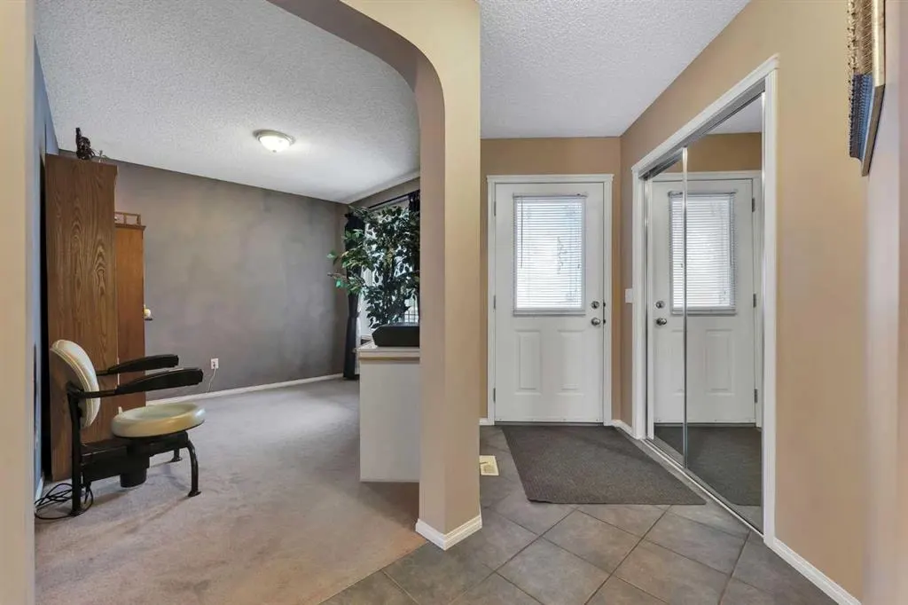 15 Saddletree Drive NE — photo 3