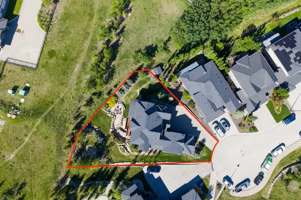 250 CRESTRIDGE Place SW — photo 3