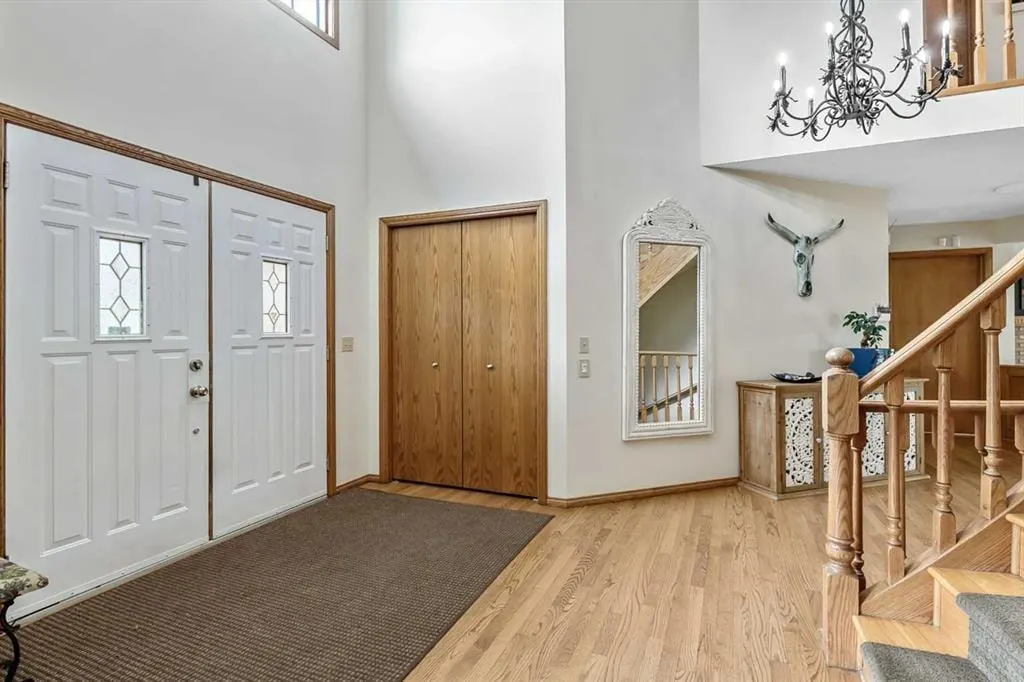 35 Candle Court SW — photo 2