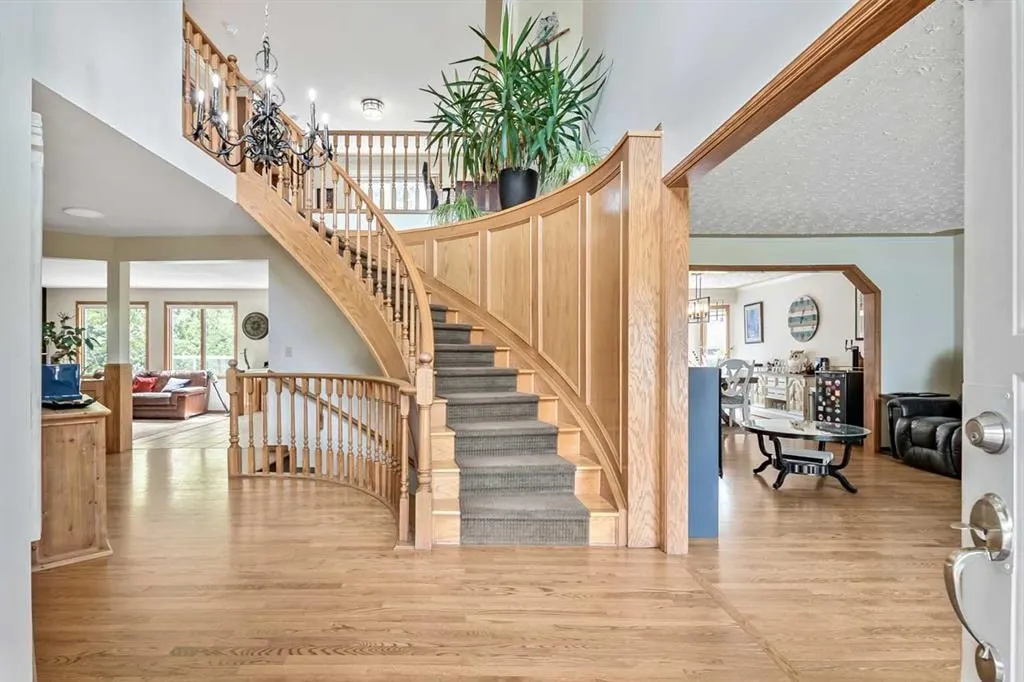 35 Candle Court SW — photo 3