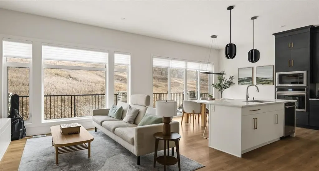 68 Cranbrook Cape SE — photo 1