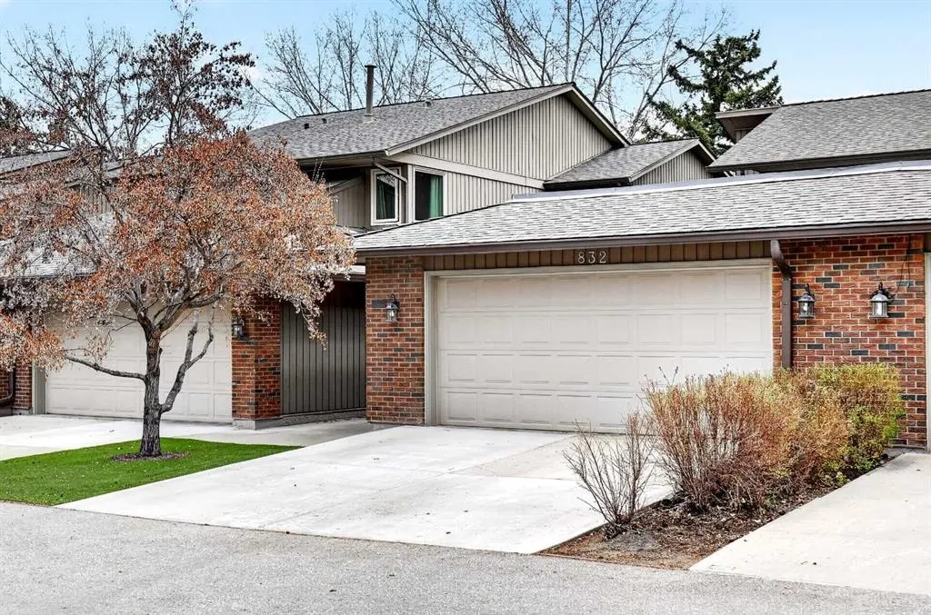 860 Midridge Drive SE #832 — photo 3