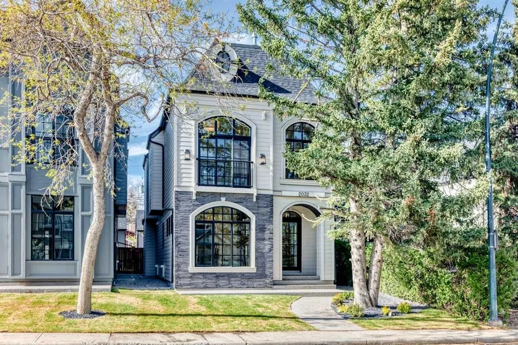 2032 52 Avenue SW — photo 1