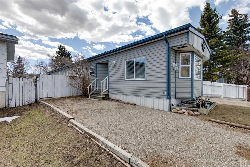 240 Big Hill Circle SE — photo 3