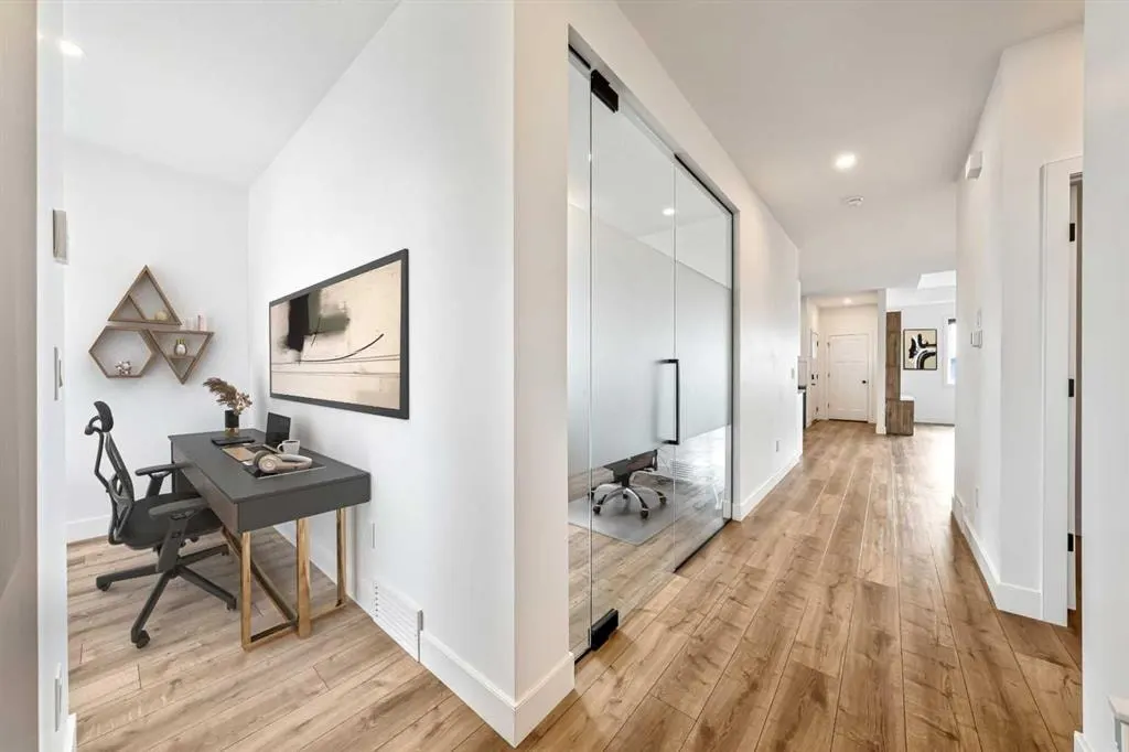 23 31 Avenue SW — photo 3
