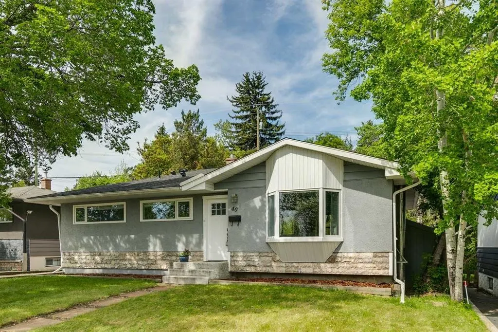 40 Henefer Road SW — photo 1