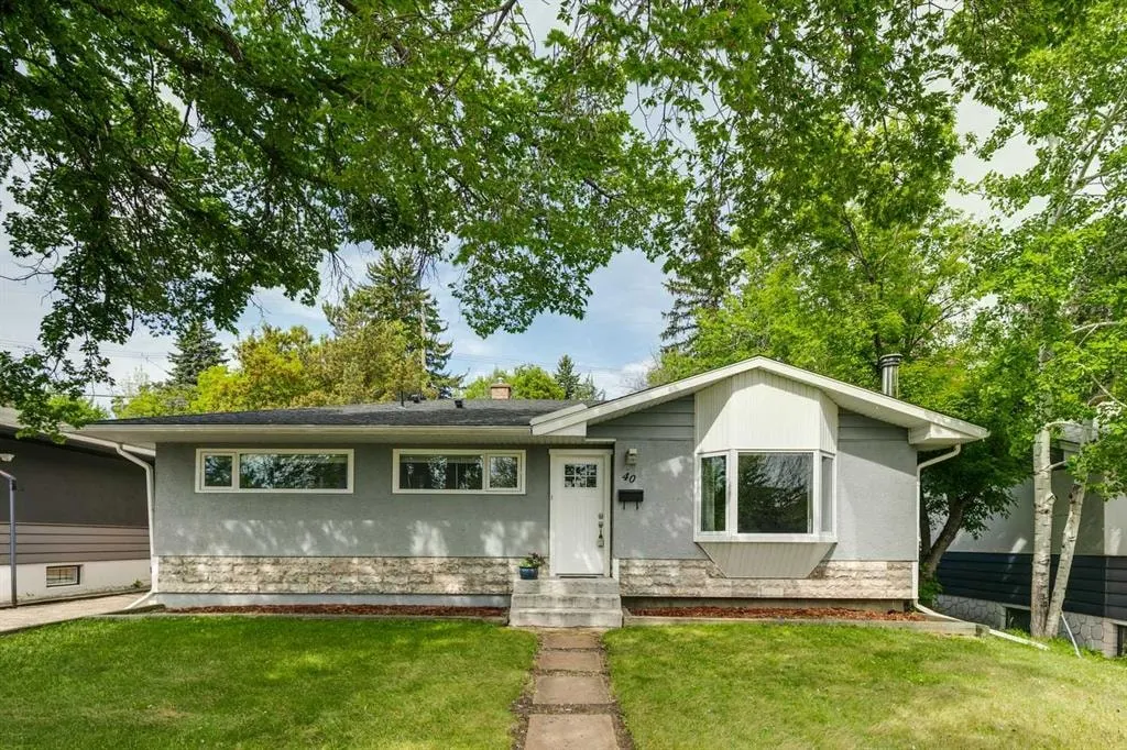 40 Henefer Road SW — photo 2