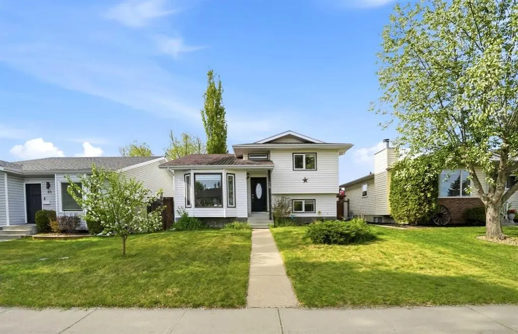 76 Dixon Crescent — photo 2