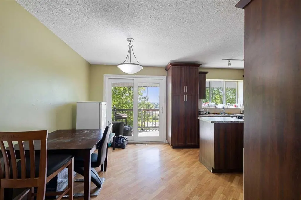 5724 Dalmead Crescent NW — photo 2