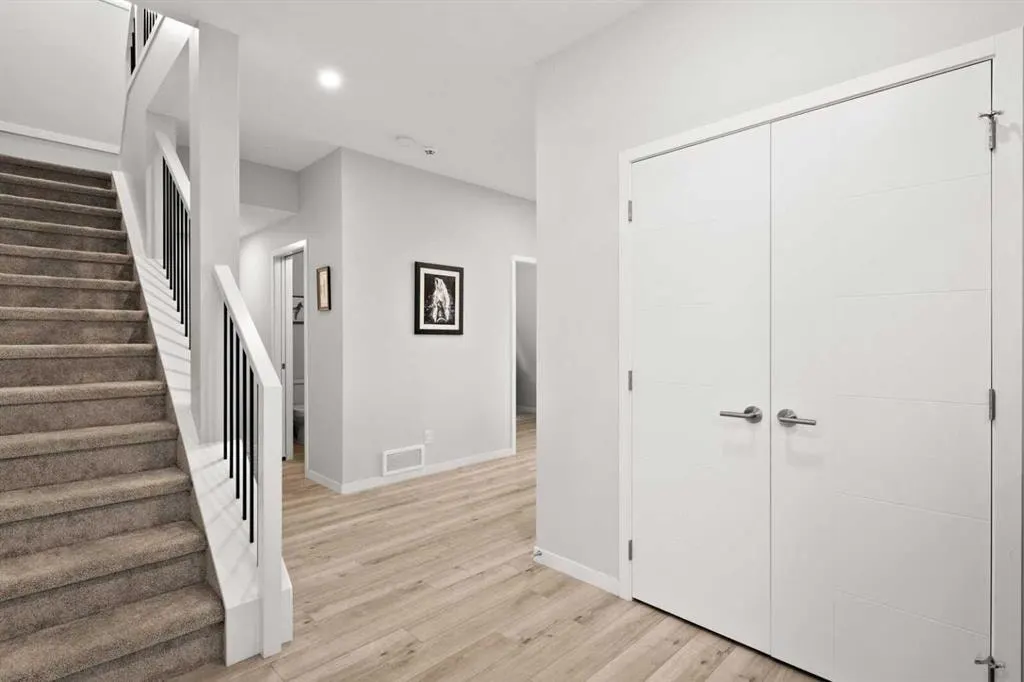 1107 Copperfield Boulevard SE — photo 3
