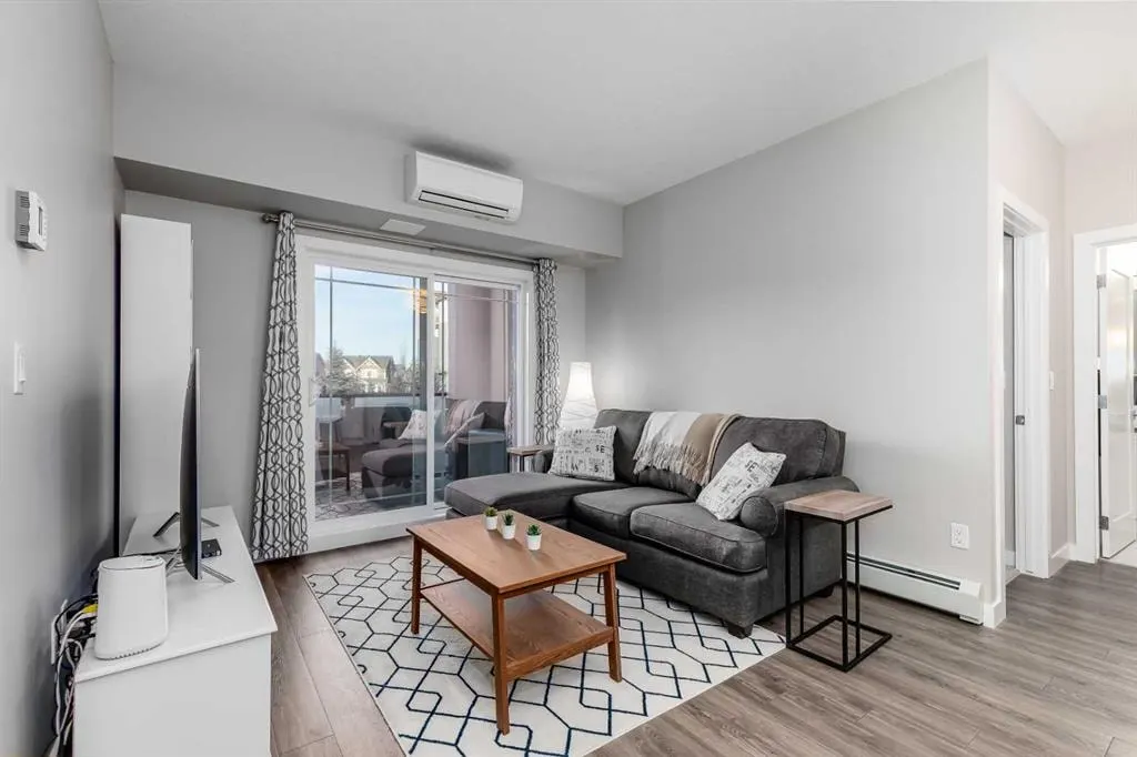 150 Auburn Meadows Manor SE #103 — photo 3
