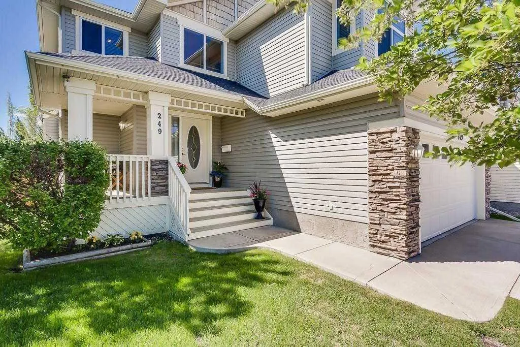 249 West Lakeview Place — photo 2
