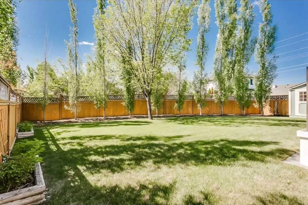 249 West Lakeview Place — photo 3
