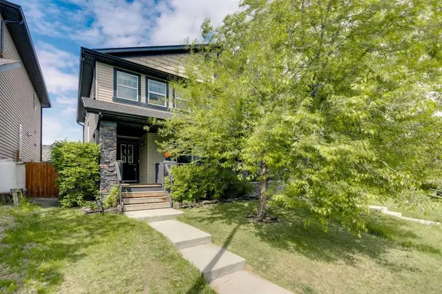 91 Panora Square NW