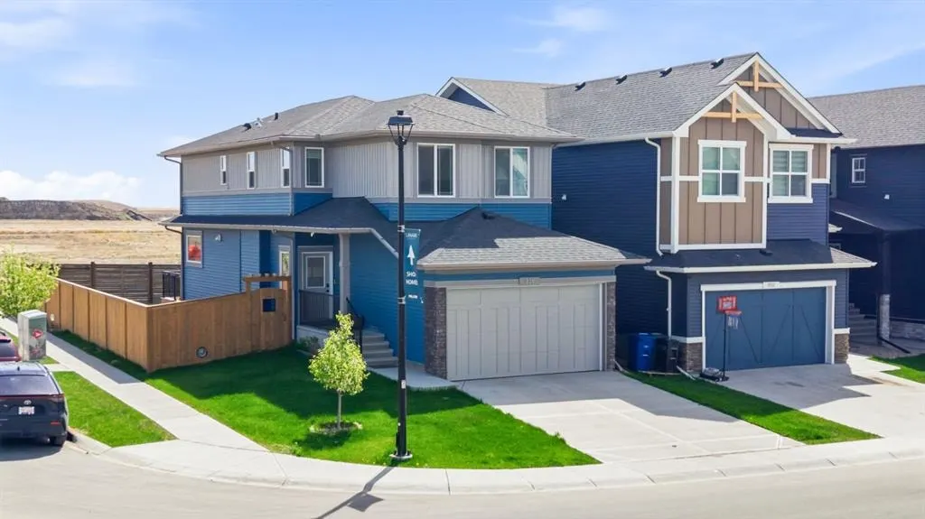 936 Langholm Drive SE — photo 2