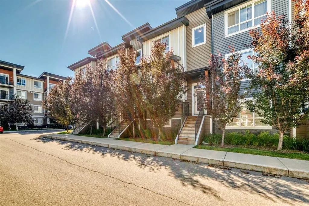 125 Walgrove Cove SE — photo 2