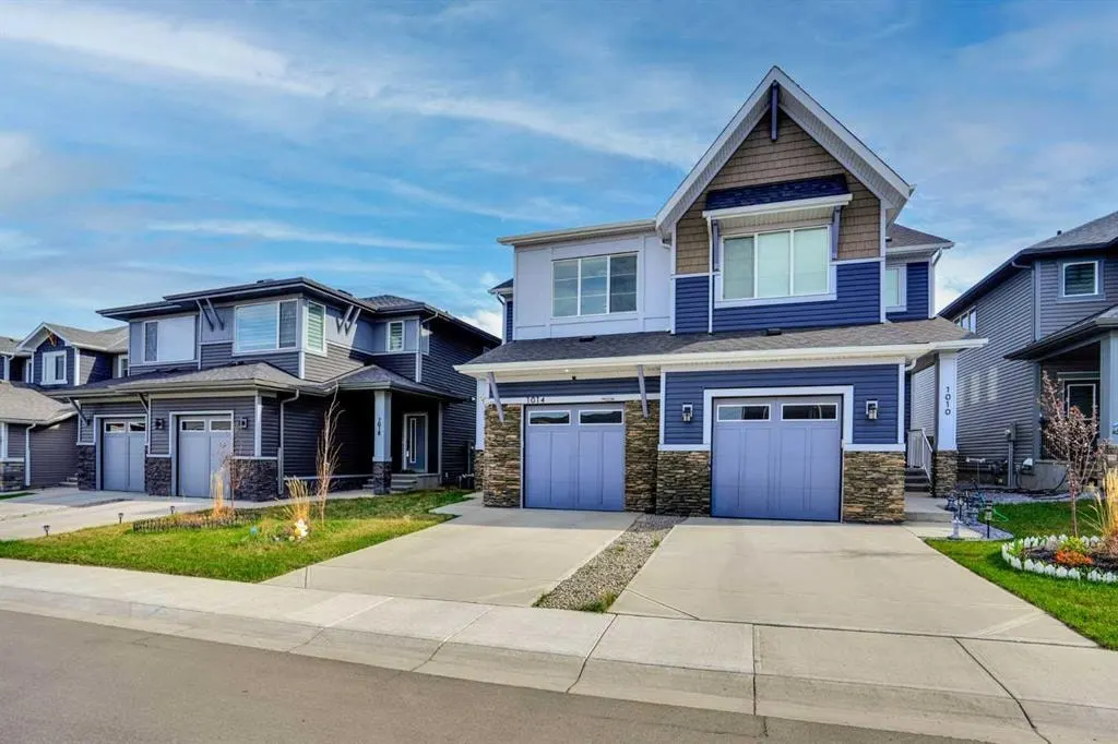 1014 Bayview Rise SW — photo 3