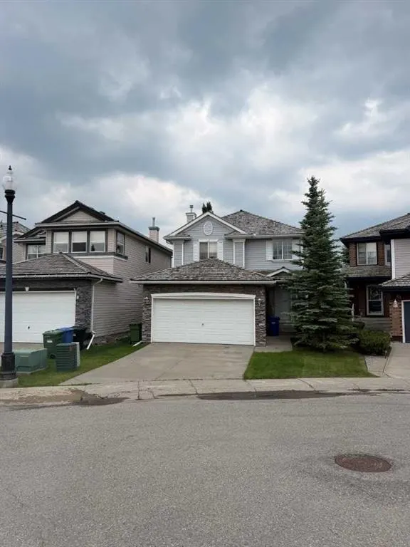 65 Spring Crescent SW — photo 1