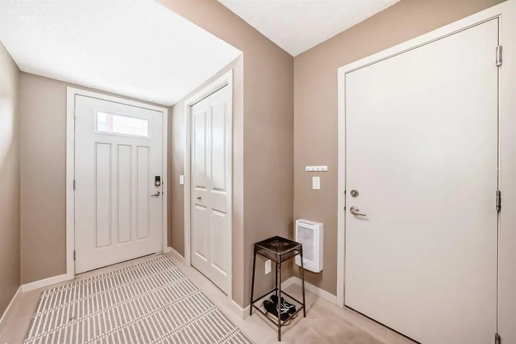 205 Copperpond Row SE — photo 3
