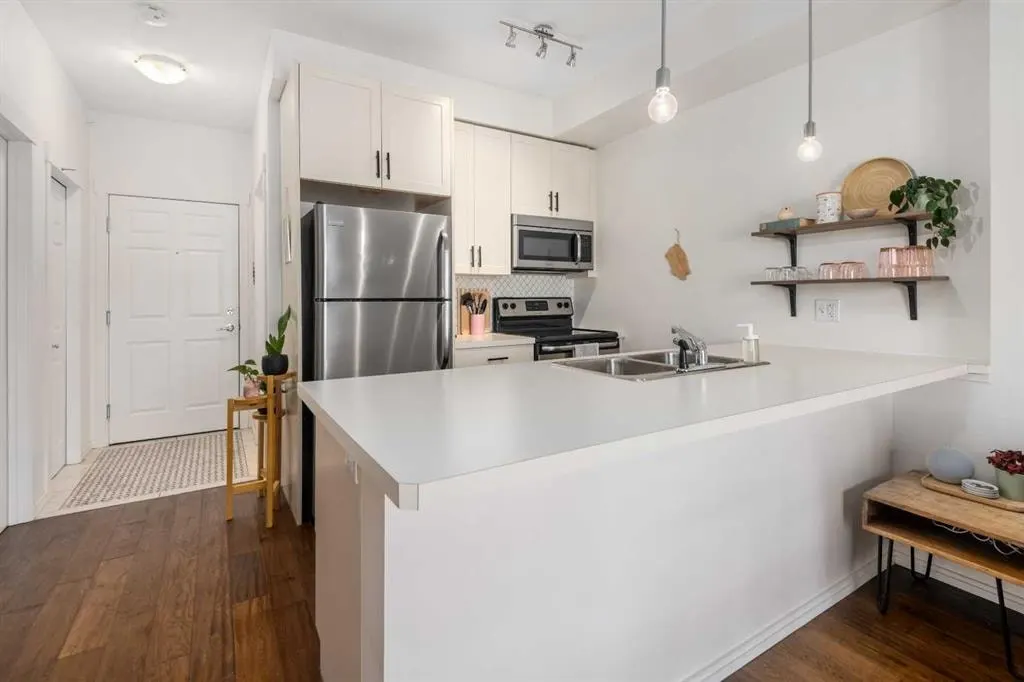 279 Copperpond Common SE #1403 — photo 2