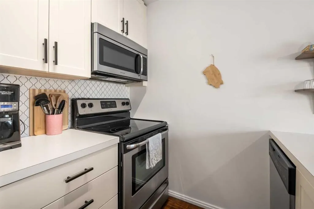 279 Copperpond Common SE #1403 — photo 3