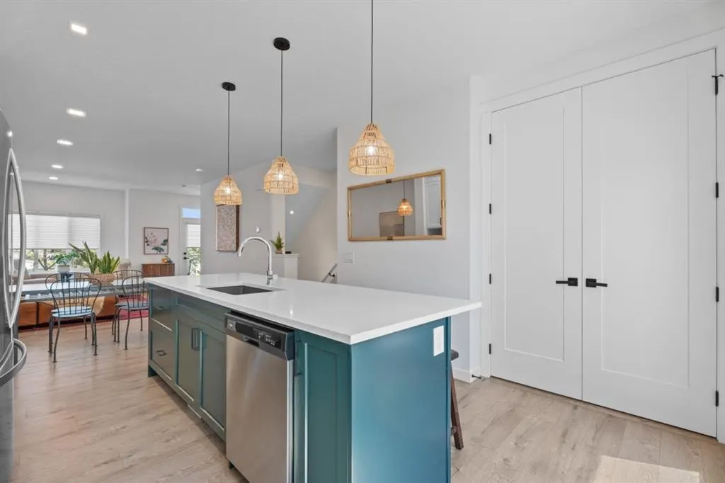 408 Greenbriar Common NW — photo 3