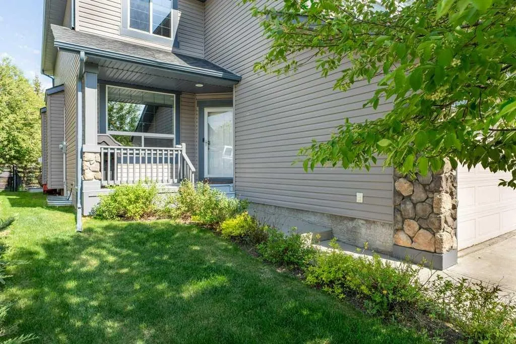 100 Drake Landing Common — photo 2