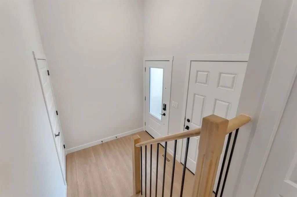 445 Lewiston Landing NE — photo 3