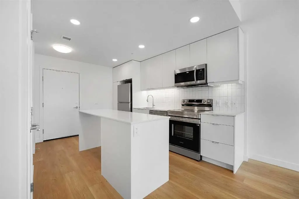 8500 19 Avenue SE #1204 — photo 1