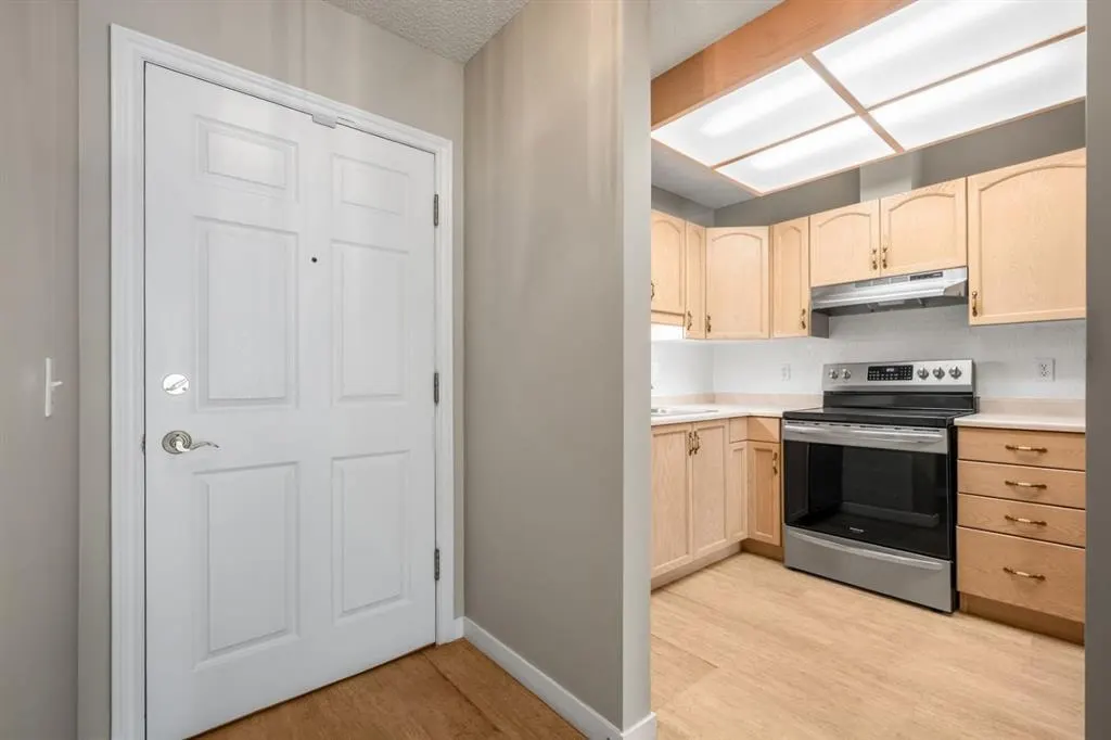 1108 Hawksbrow Point NW #1108 — photo 3