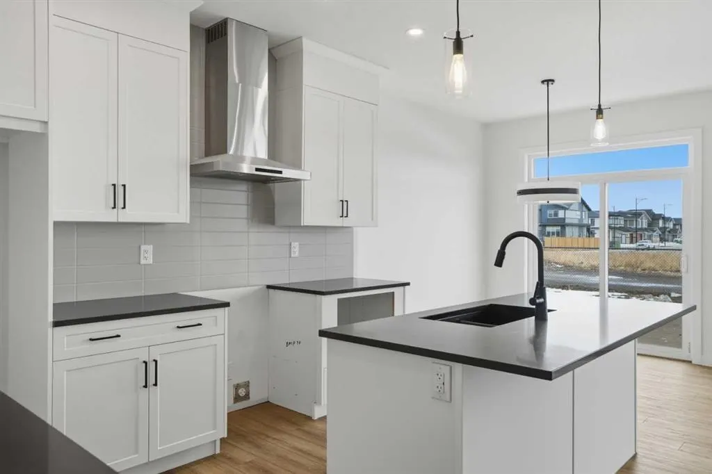 307 Dawson Dock Way — photo 2