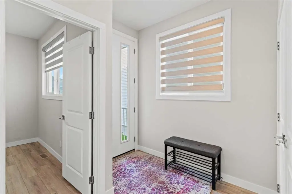 283 Belvedere Drive SE — photo 3