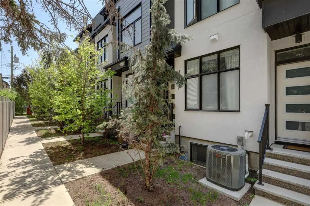408 27 Avenue NE #111 — photo 3