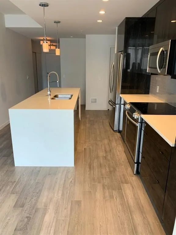317 22 Avenue SW #306 — photo 3